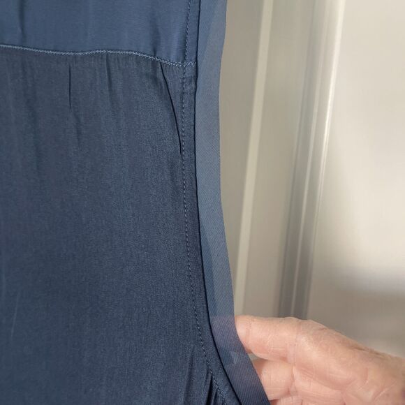 Simply Vera Vera Wang Sleeveless Blouse, Hi-Lo Hem, Sheer Accents-XL, Cadet Blue - Picture 8 of 13